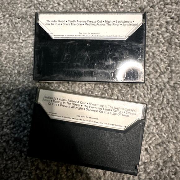 2 Bruce Springsteen Cassette Tapes Born to Run & Darkness on the Edge of Town - Picture 3 of 3